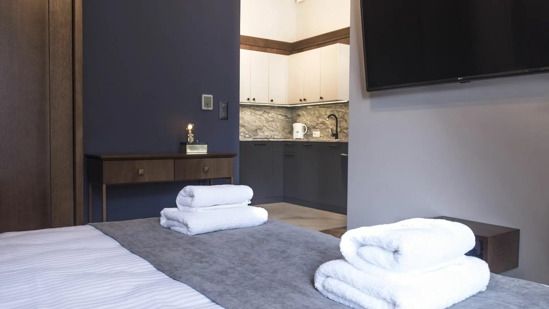 Mr 3 Apartments Krakow 3*,